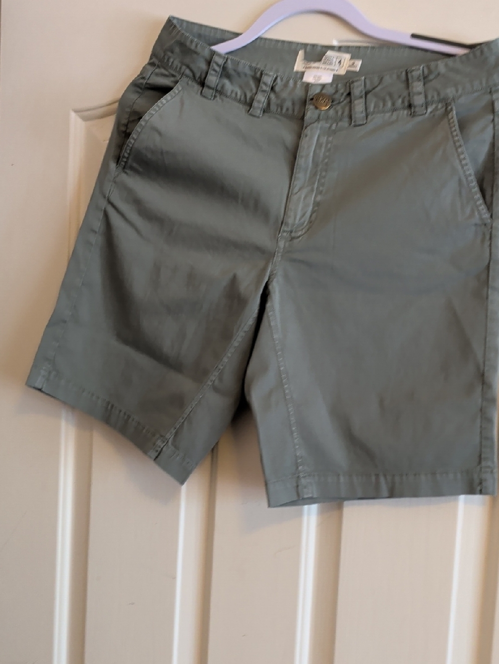 Aventura Olive Green Women's Bermuda Shorts